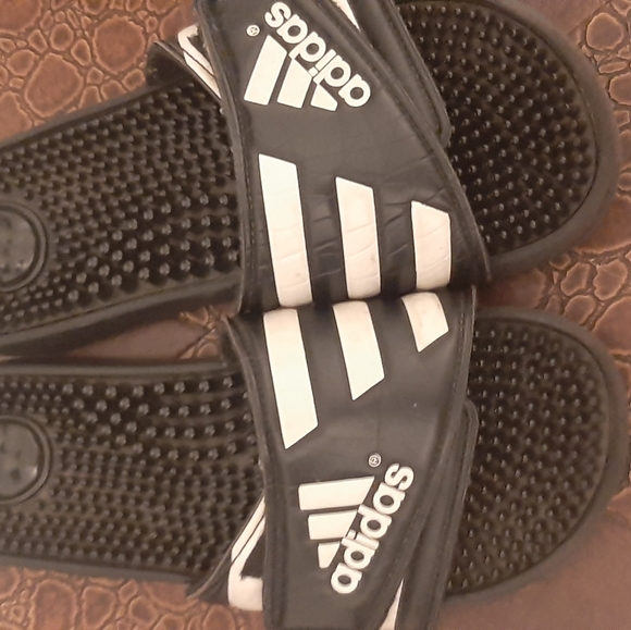 Addidas andals - Picture 4 of 5